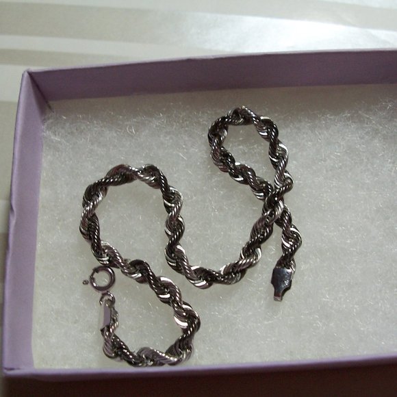 14K White Gold and Black Rhodium Bracelet - Picture 6 of 7